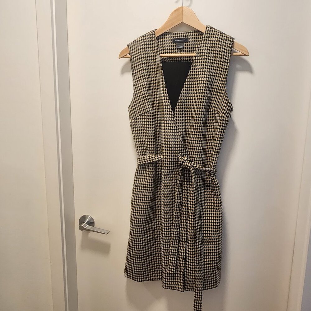 Club Monaco Houndstooth Wrap Vest Dress – Size 8 – Cream/Tan/Black – Pristine
